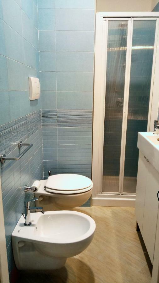 B&B Malaga 살레르노 외부 사진